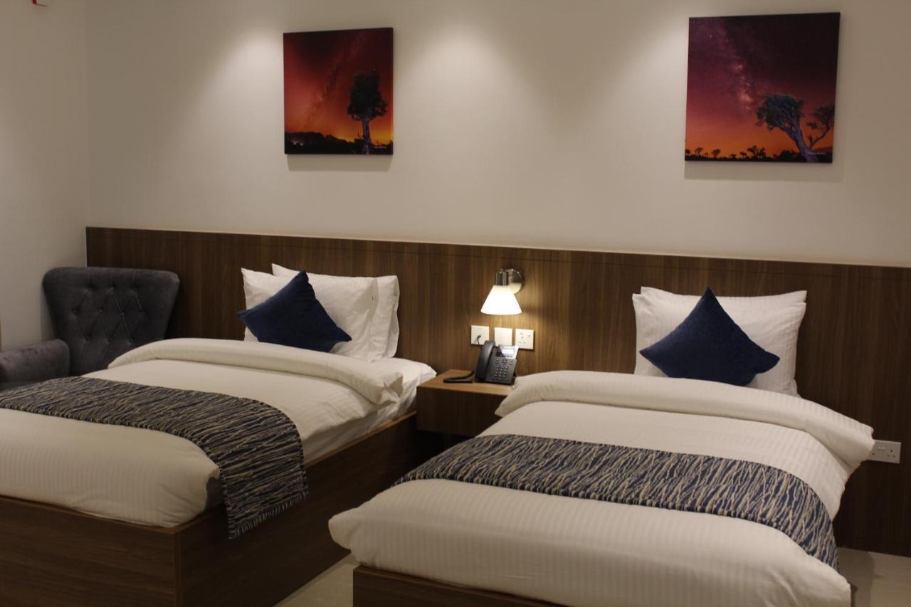 Duqm Express Hotel Buitenkant foto