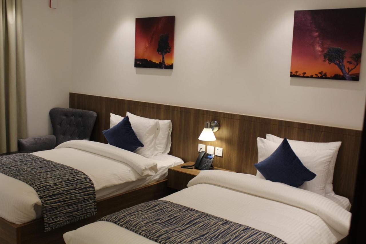 Duqm Express Hotel Buitenkant foto