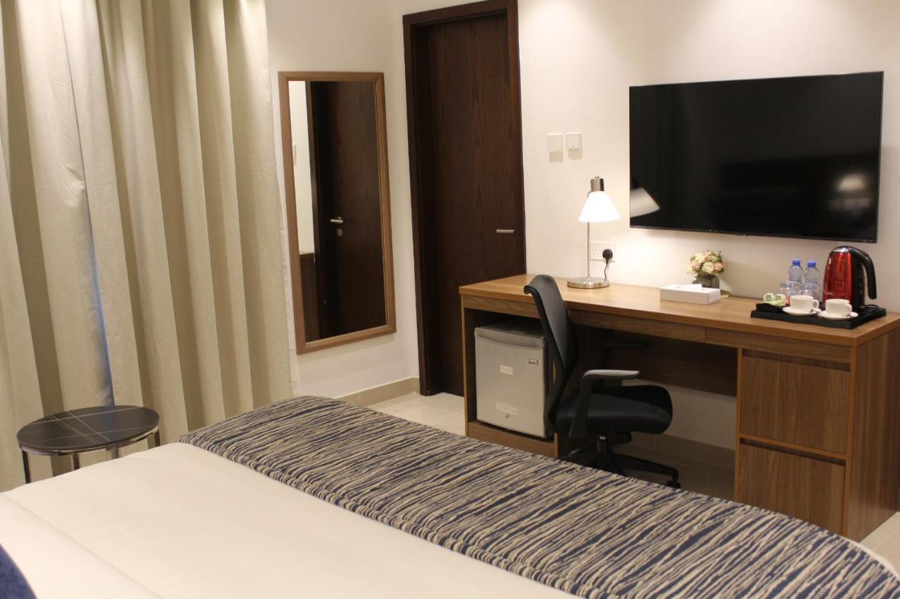Duqm Express Hotel Buitenkant foto