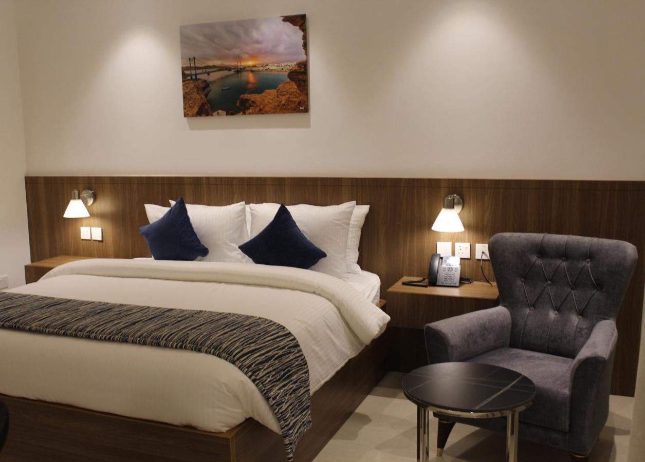 Duqm Express Hotel Buitenkant foto