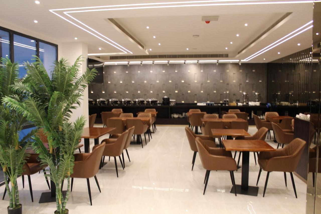 Duqm Express Hotel Buitenkant foto